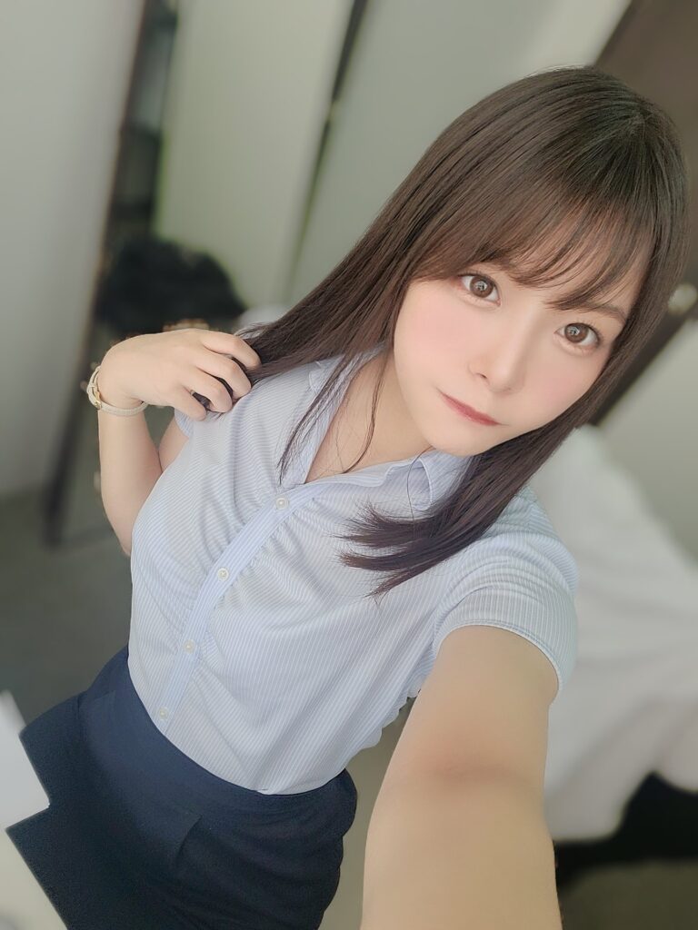 八木奈々